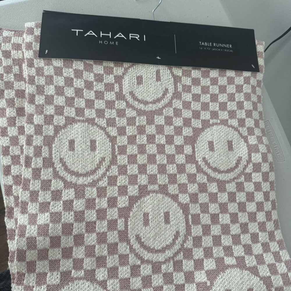 Tahari Home Cable Knit Table Runner